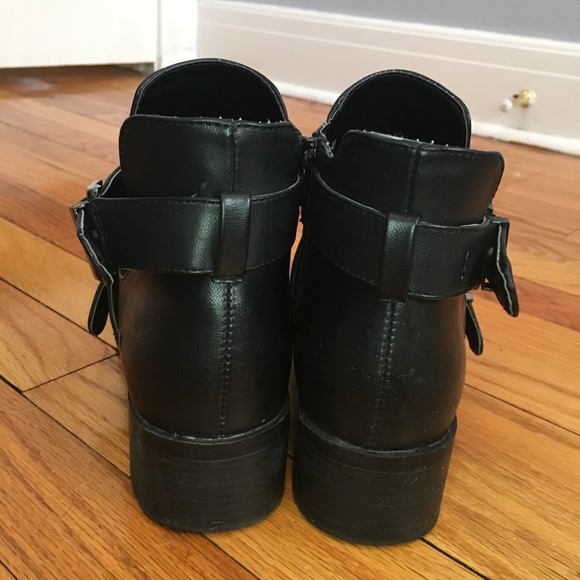 Easy Living Black Ankle Boots - Picture 5 of 6